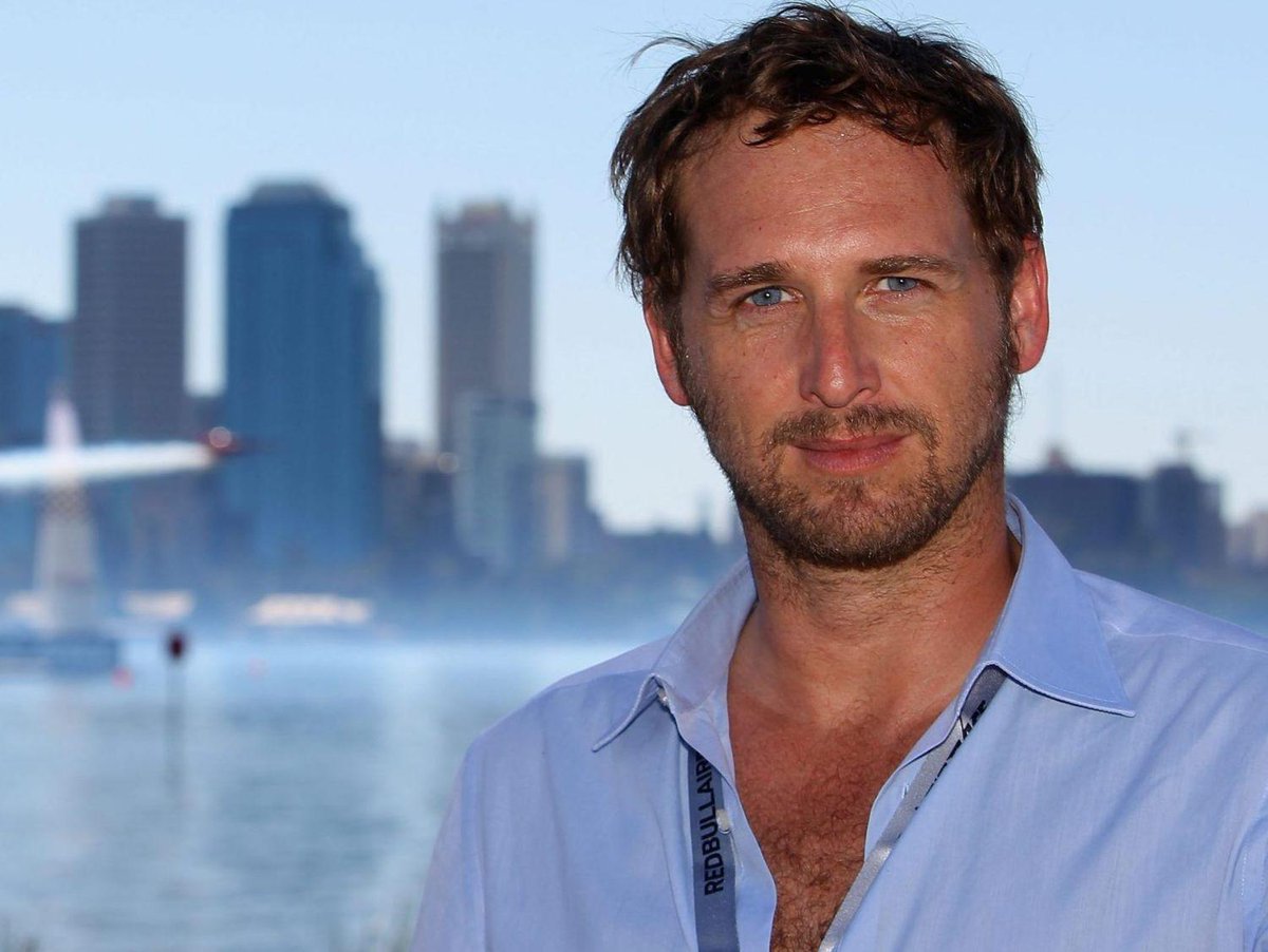 Josh Lucas' ex wife calls him out for partying maskless