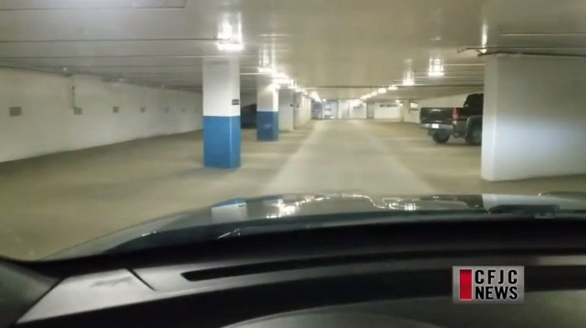 CFJC_Today's tweet photo. Armchair Mayor: Why won't Interior Health keep their employees safe by allowing them to use a nearly empty parkade?
#Kamloops
#ArmchairMayor
#Interior_Health
https://t.co/HXfBY2XZtZ https://t.co/E1QgwPIH4N