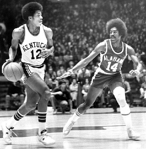 THEWildcatLair's tweet photo. Wildcat birthdays today include Larry Johnson (b 1954). The history of UK sports is at Wildcat Lair! #BBN #TGT #WeAreUK #GoBigBlue #CalsArmy #StoopsTroops #CatsCatsCats #OnOnUofK #GBB https://t.co/rTejphUs7i https://t.co/Gg0e2ApjOk