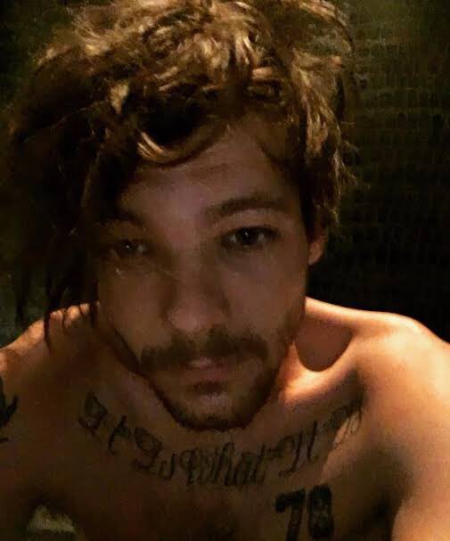 louis tomlinson selfies; a thread ༉‧₊˚✧