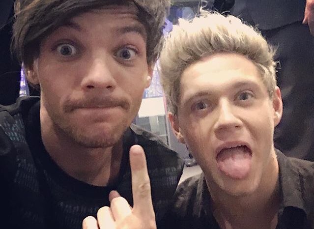 louis tomlinson selfies; a thread ༉‧₊˚✧