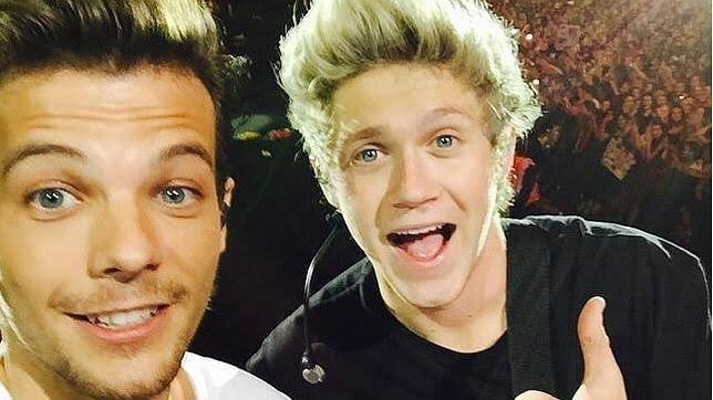 louis tomlinson selfies; a thread ༉‧₊˚✧