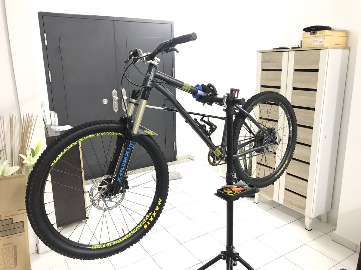 gegala_syahrir's tweet image. #oiling #greasing #chromag #chromagstylus #steelisreal