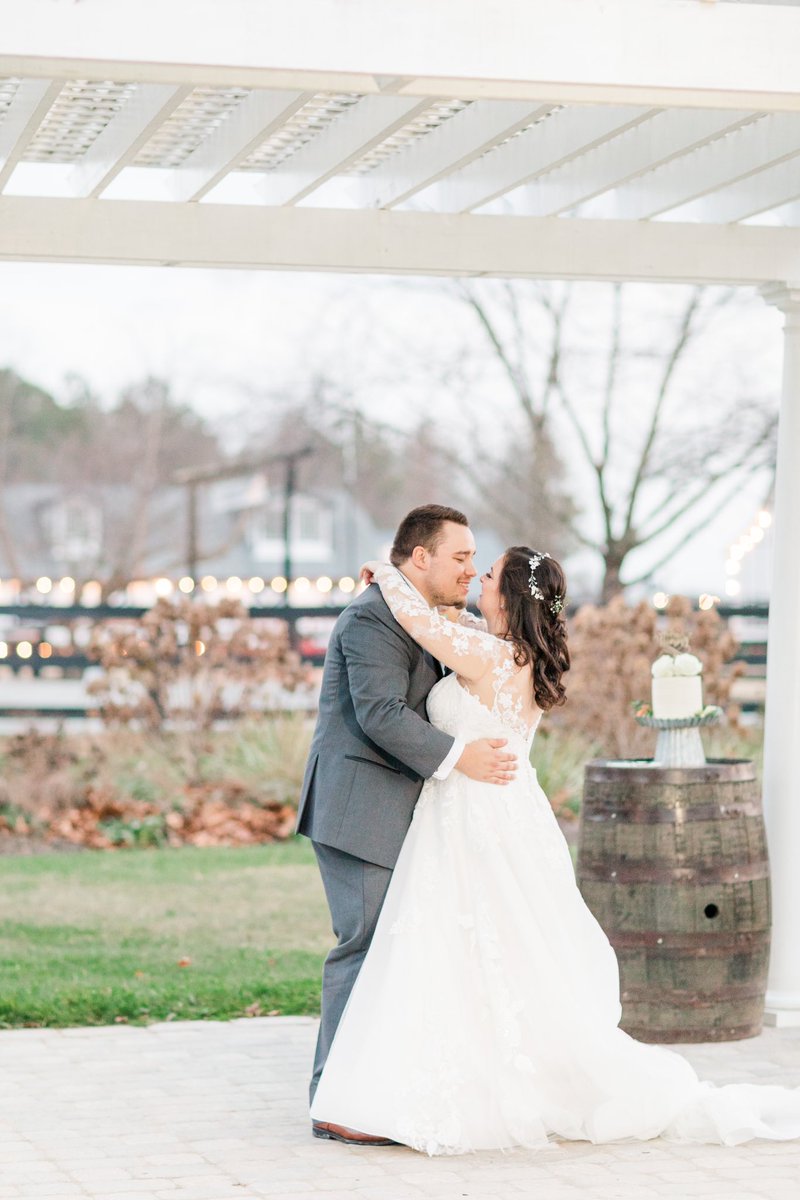 samffay's tweet photo. Happy one week of marriage to us 🥰 https://t.co/DQfXSmGVJC