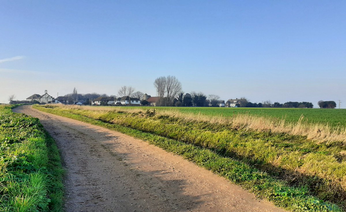 _VillageVoices's tweet photo. Out and about in Upper Stoke earlier today #upperstoke #stoke #hoopeninsula #strood #rochester #medwaytowns #kent #stokemuddies #heritagewalk https://t.co/A5FAmRY5vh