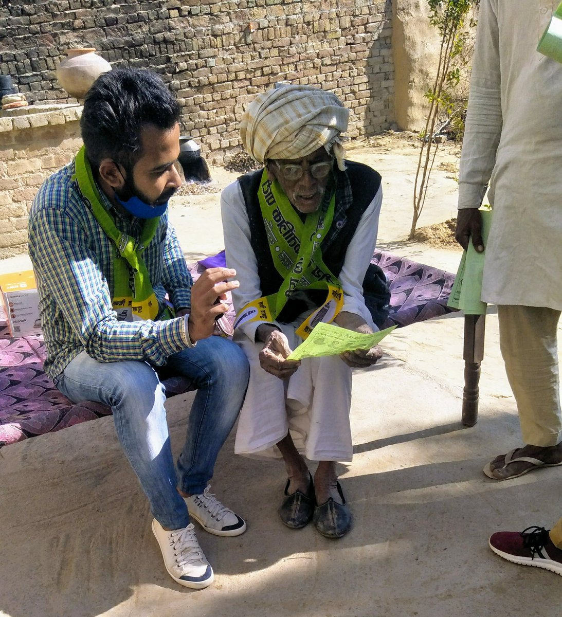 RiteshBeniwal97's tweet photo. [उनका सकुन चला गया !
      हमारा होंसला देख कर !]
#Votendspot
#election_2020
#Word_no12
#Team_hanuman_beniwal 
@RLPINDIAorg 
@RLP_Hanumangarh https://t.co/QU0wJ5hFHv