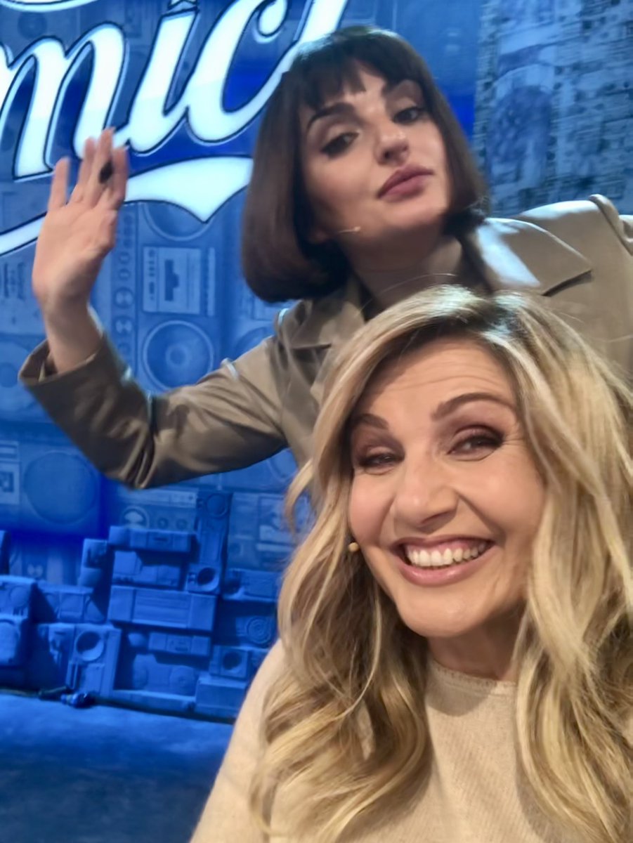 LCuccarini's tweet photo. La puntata di oggi è stata scoppiettante: due sfide, un banco sospeso... E lunedì alle 19, gli ultimi ragazzi in gara💥Quali sono le vostre sensazioni?
@AmiciUfficiale #Amici20 https://t.co/rgRBimreOx