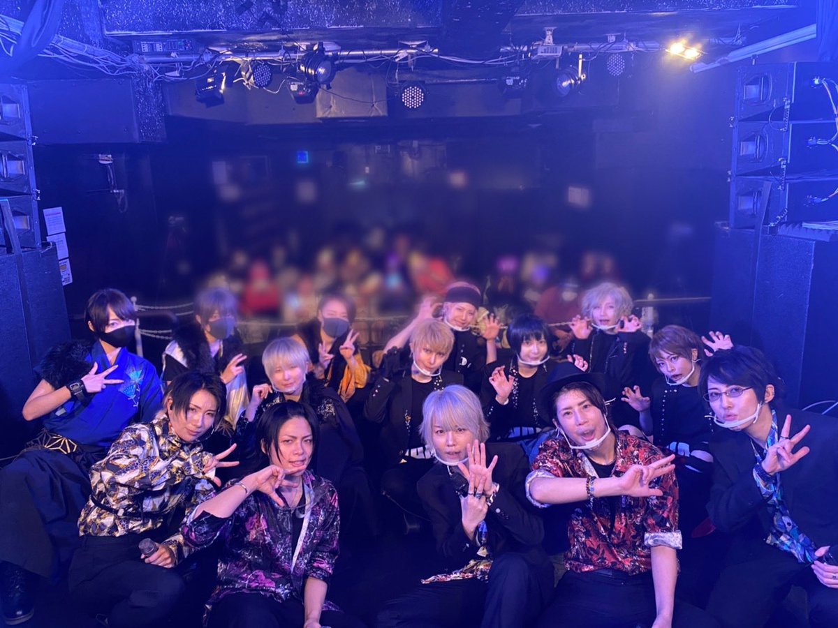 withplus_tokyo's tweet photo. 11/28 JUMP OUT! vol.7 新宿 Club Science 主催対バンそして初ワンマンライブありがとうございました。ウィズプラスはこれからも6人で歩み続けます！
#ウィズプラス　
#男装 https://t.co/DgWrddexAe