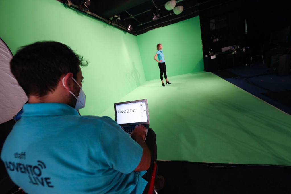 synesthesiait's tweet image. Ultima giornata di droidcon Italy 2020. 
Qualche scatto rubato dal #backstage per raccontarvi questo evento straordinario. 🎬🎥
Continuate a seguirci in #livestreaming... 👨‍💻
#androidconnected #droidconit #synesthesia #android #androiddeveloper #eventidigitali #digitalevents