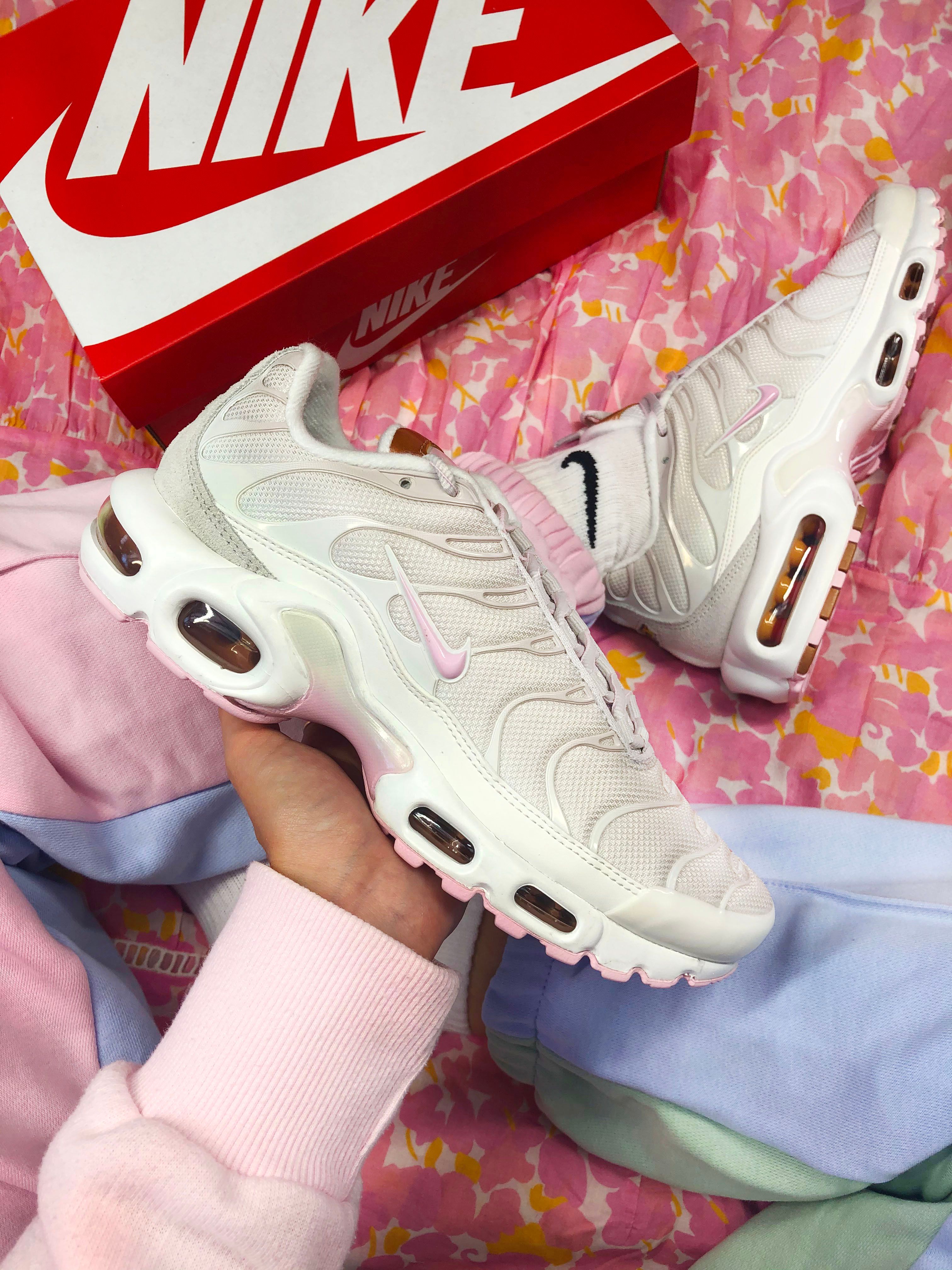 The Sole Womens on Twitter: "UNDER £100 in the Foot Locker sale... miss on your chance to cop this cute Nike Air Max TN Plus £40 this ✔️