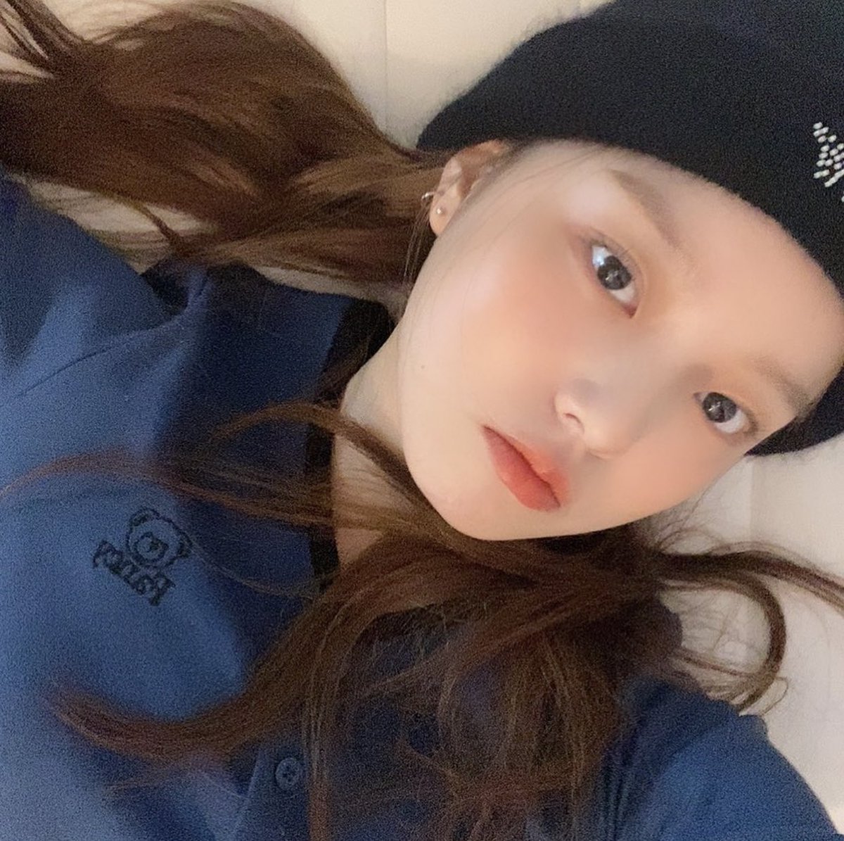 RothyUpdates's tweet photo. [201128] Instagram Update

“2”

{#rothy #로시} https://t.co/DzC8znlUy6