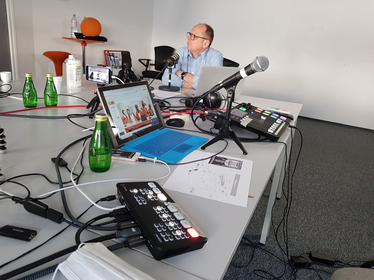 L’animation à distance, entre radio et télé, pour faire la promotion du #podcast en entreprise. #DigitalLearning #FormateurDigital #edtech <a href="/rodemics/">RØDE</a> <a href="/Blackmagic_News/">Blackmagic Design</a>