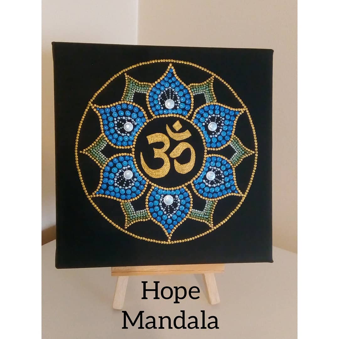 CraftPicarona's tweet photo. Proud of my work 😁❤️🕉️
If you wanna see how i made it ,you are welcome on mu youtube channel 🙂 

https://t.co/SEeim5d5ls
 or
https://t.co/xS4VY7SGOD

Thank you🙂
#mandala #dotting #YouTube #artshare #handmade #BeKind https://t.co/5S4dD5KBKk