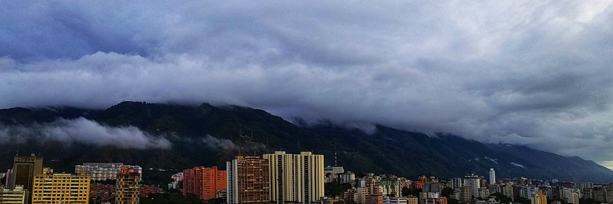 jenniferlanz's tweet photo. Ojalá el clima en Caracas se quedara así como hoy ❤️🎄🎅
#FotoJenniferLanz
#ComparteLoBonito
#28Nov2020 https://t.co/cI5BrNyGkt