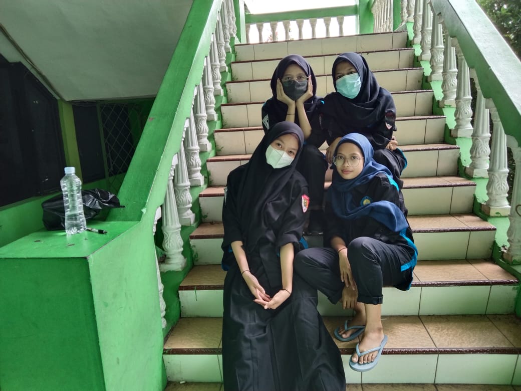 Kareni apriliyani (@renikareni2) on Twitter photo 