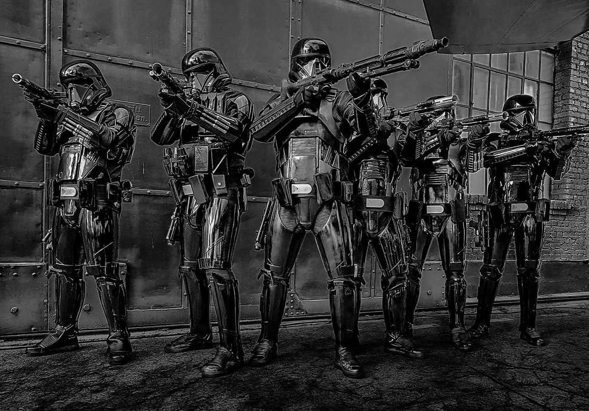 501stSpecOps's tweet photo. Fot this week's #SearchAndDestroySaturday we have an epic image of the BLACK GHOSTS search & destroy team from @501stGG
π₯π₯π₯π₯
#GermanGarrison #rogueone #deathtrooper #searchanddestroy #SpecOps #SwiftSilentRelentless #BlachGhosts https://t.co/z103HKFp1g