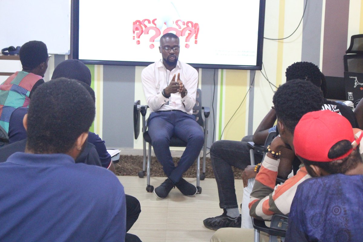 omelichuka's tweet image. Highlight of my last week was discussing with the amazing @genesystechhub Learnable &apos;20 set on &quot;Budgeting and Cost Control&quot;. Always love these discussions with young people. 

Ps, great CT presentations as well. 

#EveryThingIsLearnable.