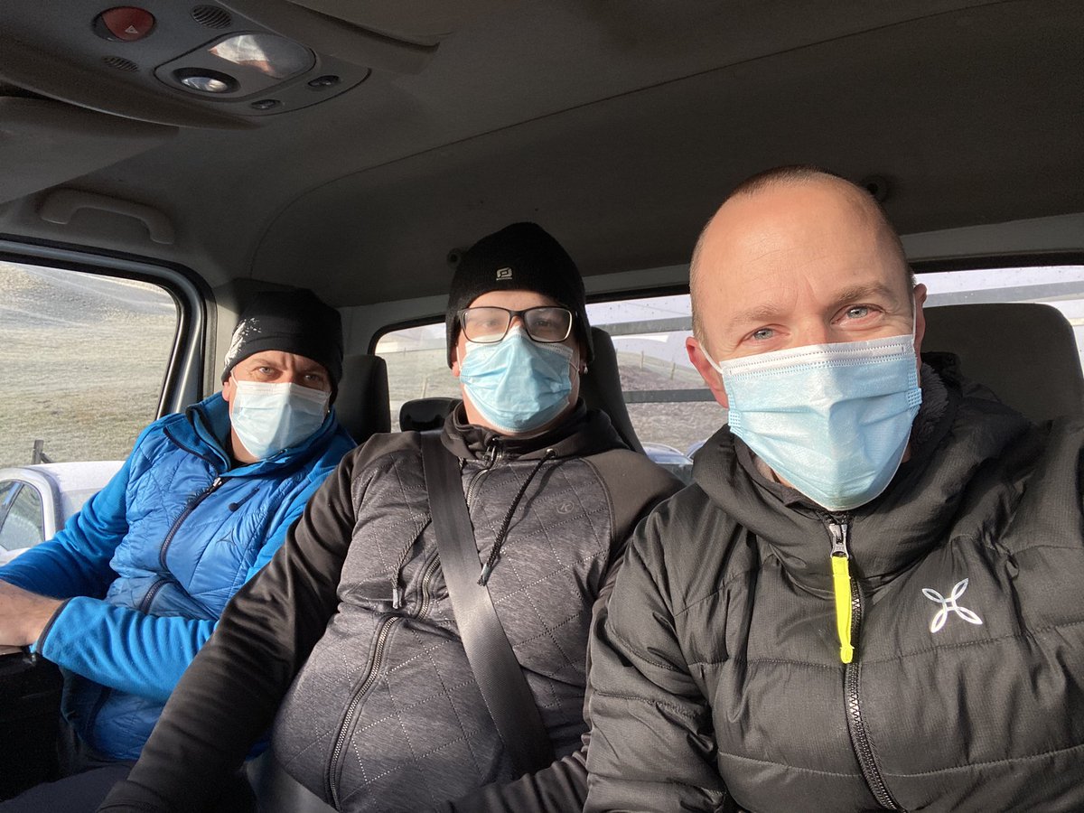 Morgen ist Abstimmungssonntag - 2xNEIN.

❌ Unternehmensverantwortungs-Initiative (UVI) schwächt Wirtschaft und KMUs.

❌ GSoA-Initiative schwächt AHV und Pensionskassen und die Unabhängigkeit der SNB.

Die FDP Einsiedeln war heute nochmals für die Abstimmung unterwegs.