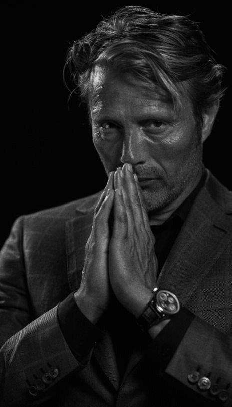 mads mikkelsen veiny hands a much needed thread