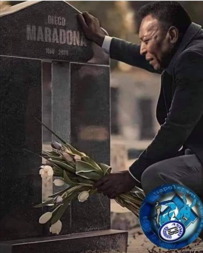 Anche su in cielo รจ arrivato per primo.... R. I. P.
La tua foto parla da sรฉ!
Altri uomini come loro non
Nascono piรน. La storia
Il rispetto.. La fratellanza
Fra due re del calcio.
Maradona ๐รจ Pele.. ๐ญ๐ญ https://t.co/vKBir6CxP2