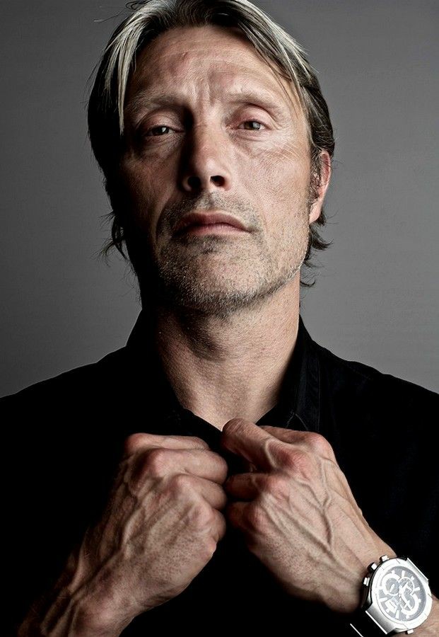 mads mikkelsen veiny hands a much needed thread
