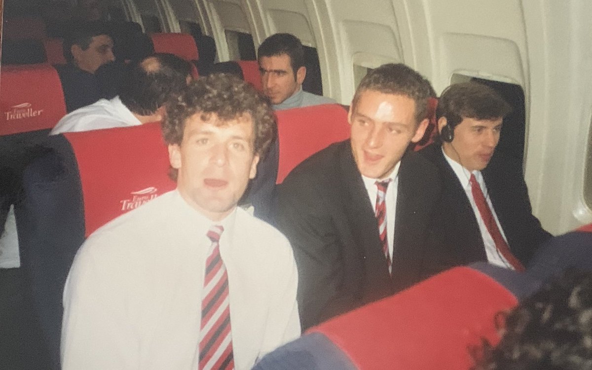 they sang ‘who put the ball in the gooners net’ to sparky and of course we introduced ourselves to the new signing.