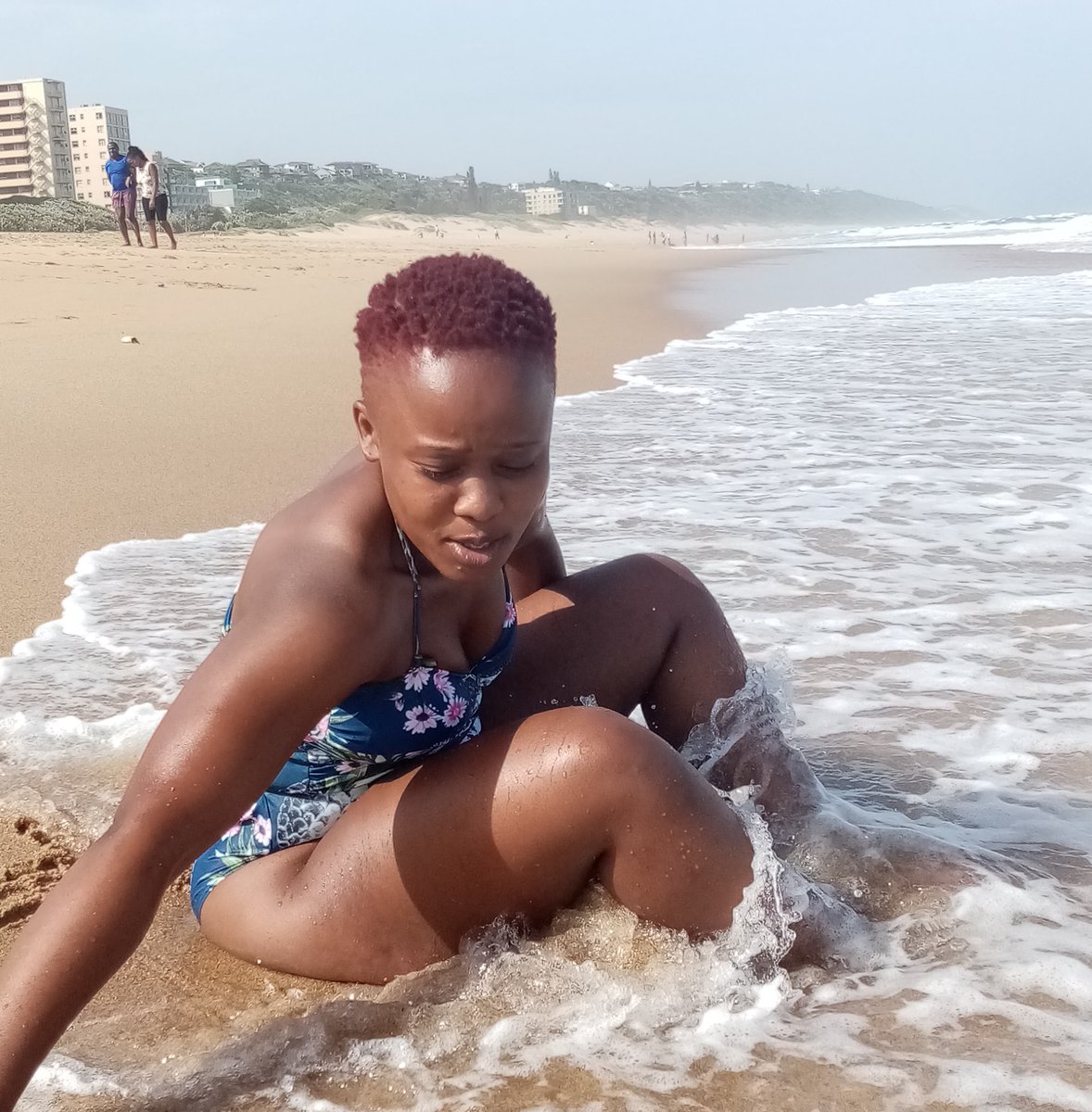 applebee_sa_'s tweet photo. That would've been me in the background but I went through his phone and found what I was looking for. π€§ But I'd do it again if have to. π
π€£
#applebeeworldwide #SAQueenwithsomepower #zuluwomanwithsomepower #QueensAreBornInJuly #irenesmodels #modellifeforever #models
ποΈVβοΈ https://t.co/RASl0YwID7