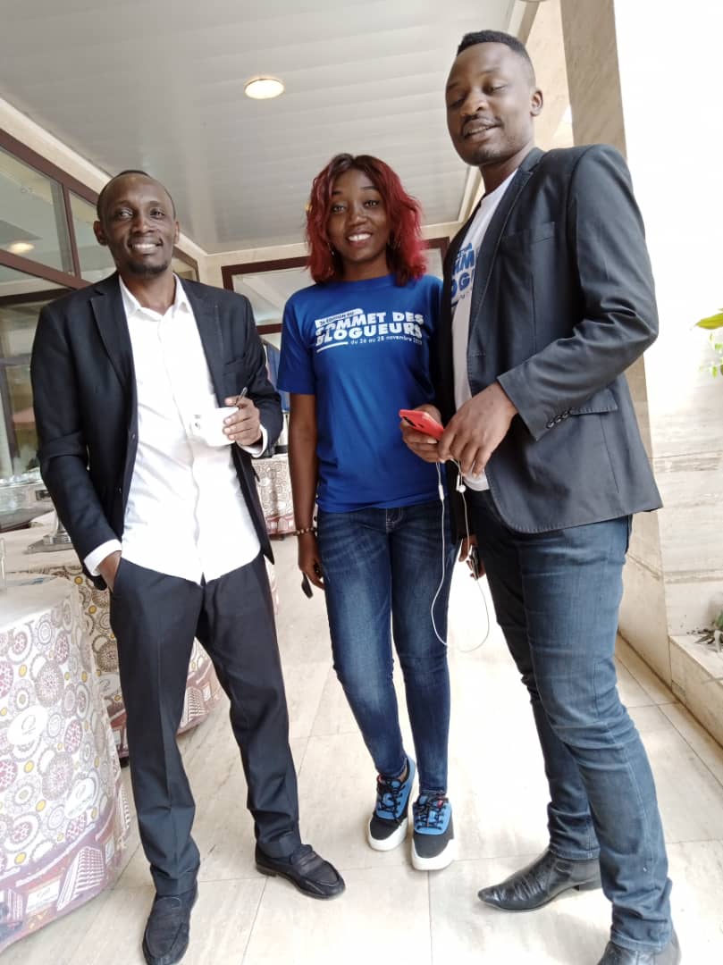 visartculture's tweet photo. Merci à @charly_olivier pour ces belles photos.nous sommes toujours au deuxième sommet des blogueurs du Cameroun. 
C'est hackatlon.
@HemesNkwa 
#ABCHackathon2020  #237BloggersSummit https://t.co/tKfRlu7m4n