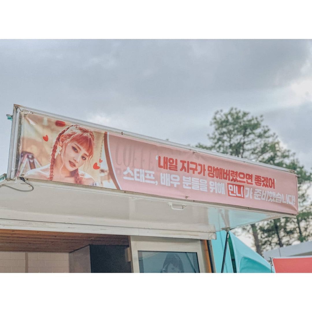 allforminnie's tweet photo. Food truck for Minnie at So Not Worth It filming site 💞
@G_I_DLE #민니 https://t.co/BhHznhGR8Q