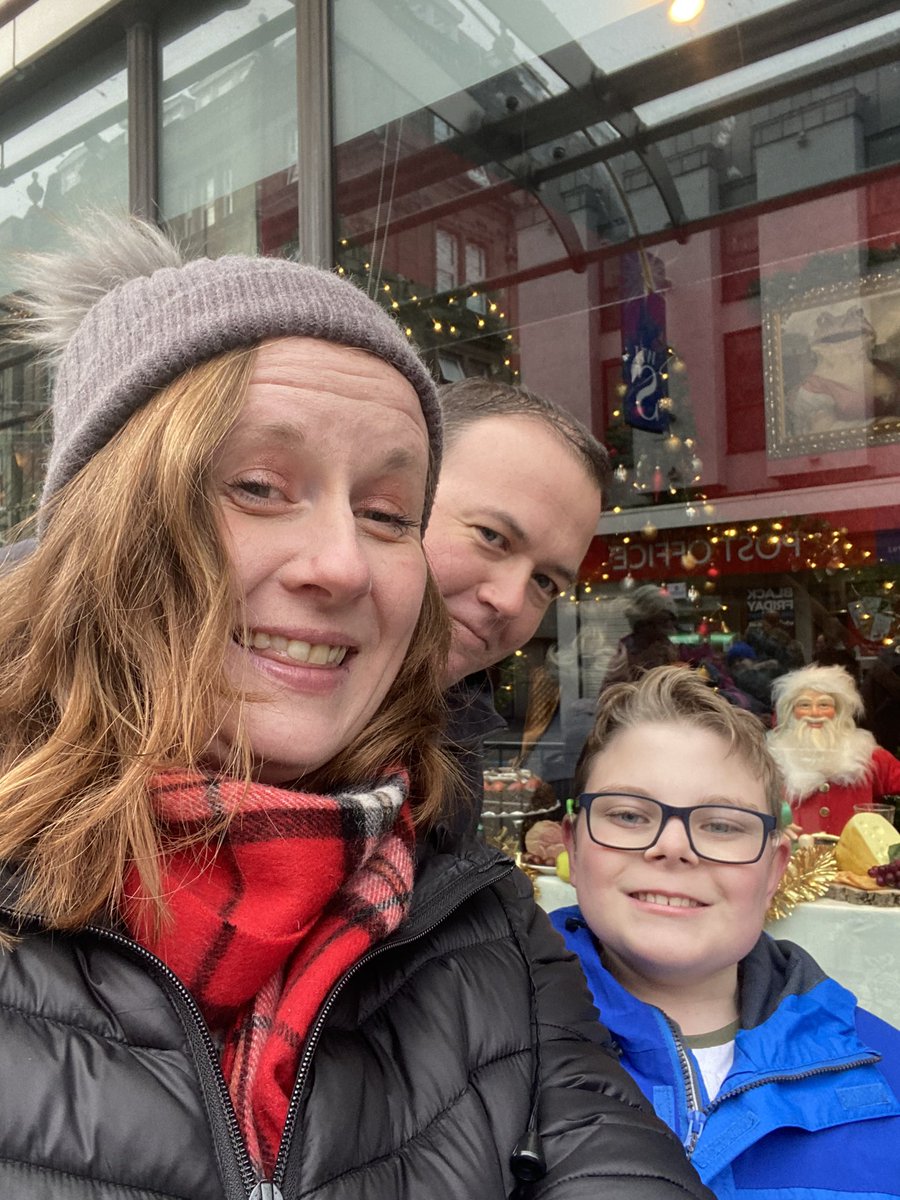 Jill_Cull_NE's tweet photo. A lovely little Christmassy morning in #Newcastle #fenwickwindow https://t.co/SkHB2UoIb1