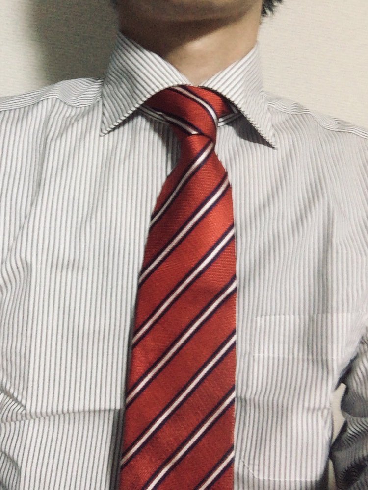 ヒカル まぁネクタイにはよくある柄だからね 笑 ドット柄シャツも買わないとなりませんな