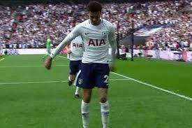 NOT_MOTD's tweet photo. Your career only goes one way when you give it big spuds to Man Utd. 😂 https://t.co/mqDGQTmQPL