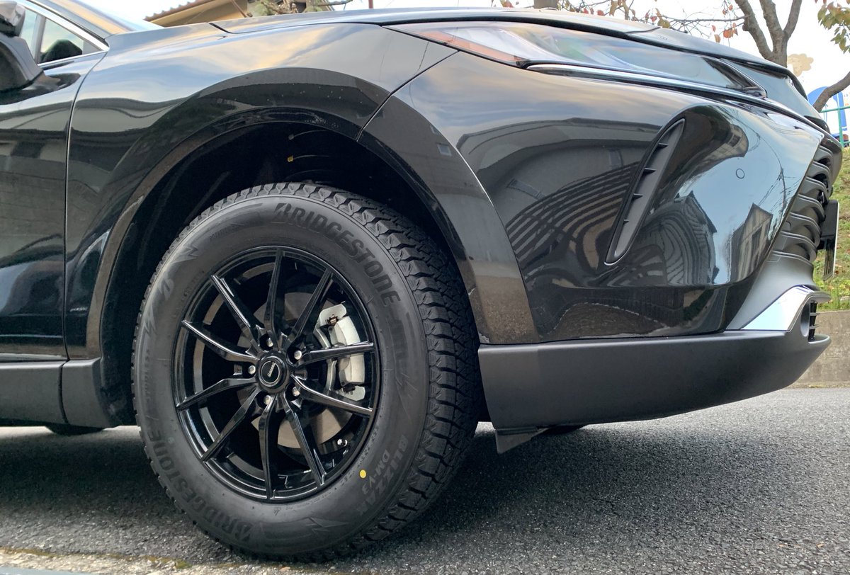 80ハリアー 17インチスタッドレスタイヤ