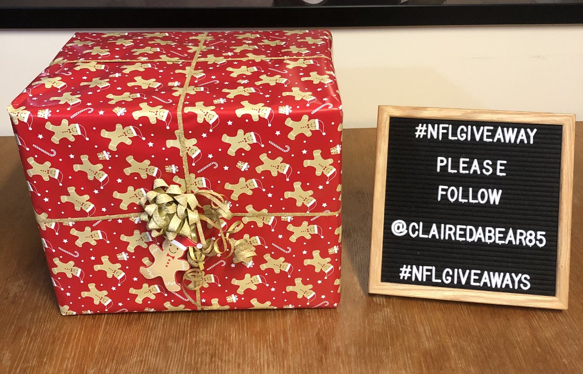 clairedabear85's tweet photo. MEGA BOX #NFLGIVEAWAY For a chance 2 #win this #prize box valued at £200. You MUST b following BOTH @clairedabear85 &amp; @victorysportsuk &amp; RT this link. This #Giveaway will run till the 4/12 &amp; is open 2 all U.K. #NFL fans because of the size of the package #HappiestSeason #GoodLuck https://t.co/KOFrOfjxGu