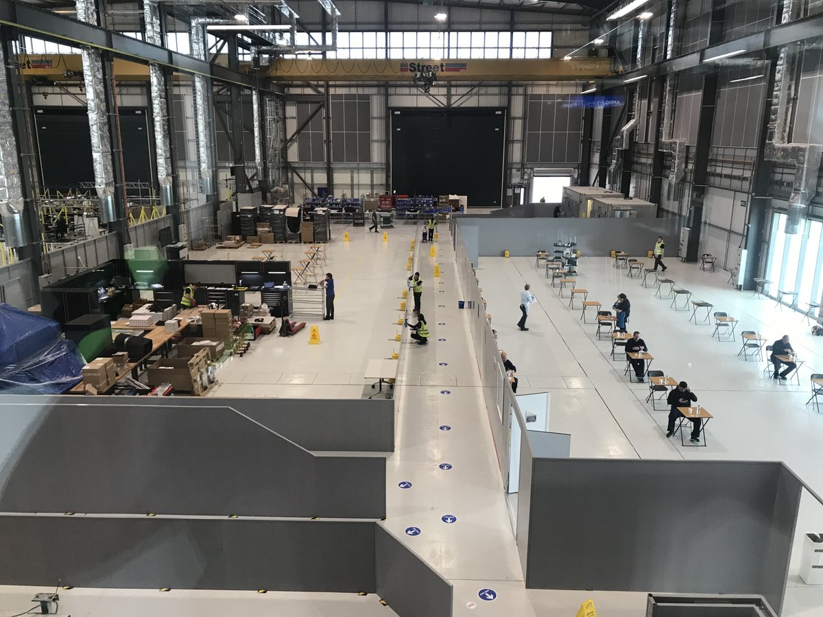 TheAMRC's tweet photo. #AMRCCymru played its part in the fight against Covid-19 by turning the shop floor into a ventilator production facility for the @VentilatorU, led by @HVMCatapult
Read More: https://t.co/0mljnEUdYM
#AMRCCymru1year #makesthingsbetter https://t.co/qBVSGdXg6e
