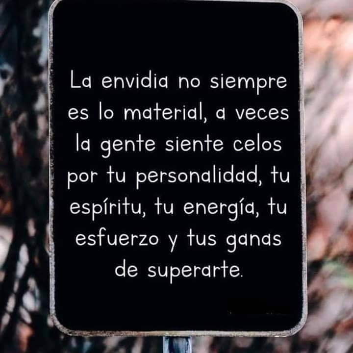 Dedicado a los heaters o aquellos que destruyen por destruir, y encima escondidos en el anonimato.