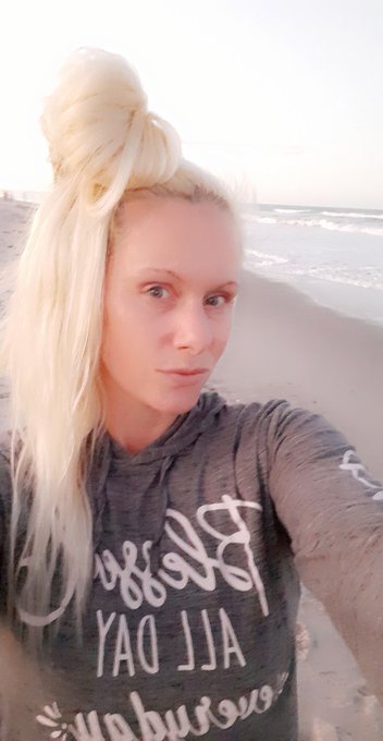 Always love the peace of the beach https://t.co/EZO6plWE0s<a href="/tag/nature"class="tags"><span>#nature</span></a><a href="/tag/florida"class="tags"><span>#florida</span></a><a href="/tag/orlando"class="tags"><span>#orlando</span></a>