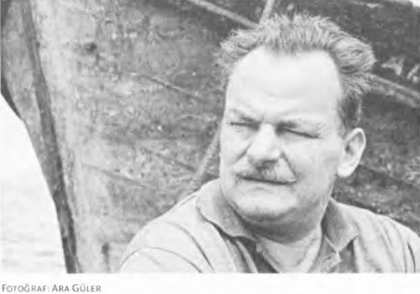 İyi günler bekliyorsan hele,
İyi günlere inanıyorsan, 
Üstelik hava da güzelse, 
Yaşamak güzel şey, 
Çok güzel şey doğrusu..

#MelihCevdetAnday

#28Kasım2002🙏🏻