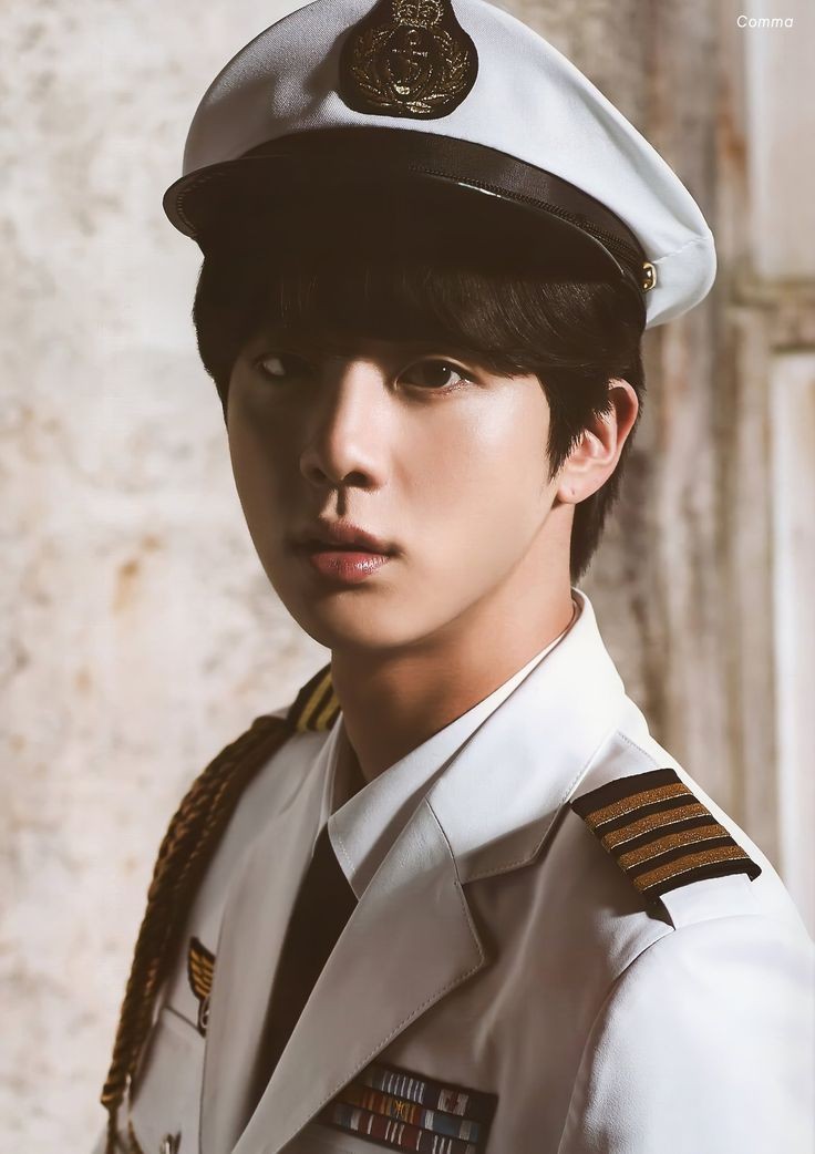 His facial features are so perfect So sharp yet soft #방탄소년단  #진  #석진  #방탄소년단진  #방탄진  #JIN  #SEOKJIN  #BTSJIN  @BTS_twt