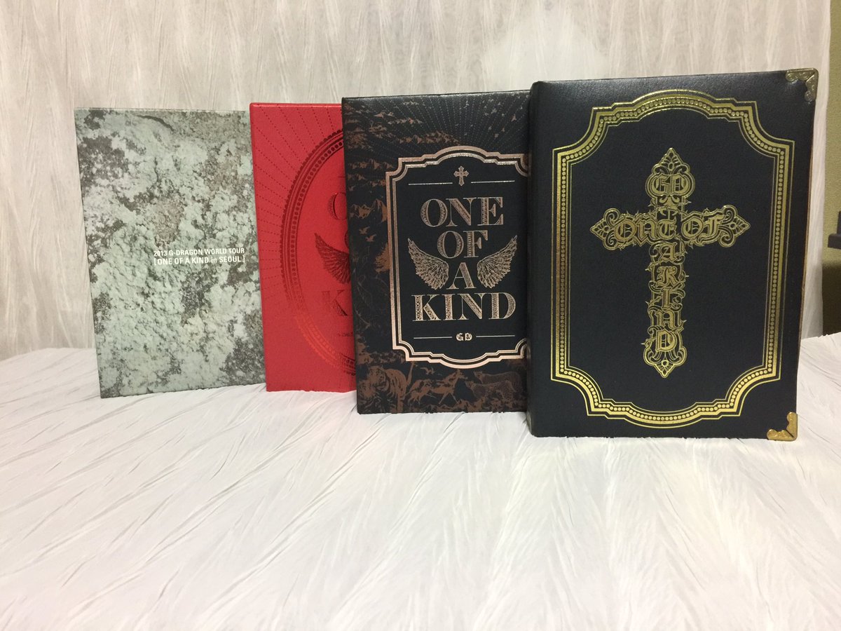 KpopKh08's tweet photo. Onhand items 
#Gdragon one of a kind album 
700 php + SF 

1 Gold 2 Bronze ver 

MOP 
BPI 

#Bigbang #gdragon #top #taeyang #daesung #seungri #vip #saleph #kpopmerchph #lookingforph https://t.co/H1GpQbdbYb
