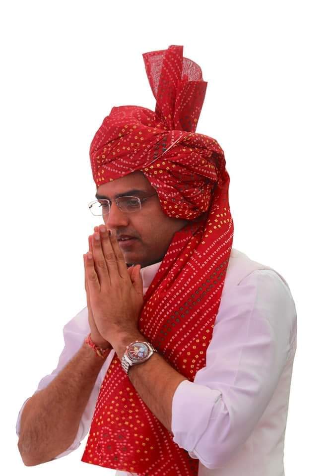 ManojBhambu4's tweet photo. आप सभी की दुआओं व आशिर्वाद से किसानों व नौजवानों की आवाज #सचिन_पायलट_साहब बि��्कुल स्वस्थ हो गए हैं और "एम्स-दिल्ली" में पुर्णतया स्वास्थ्य चेकअप के बाद घर लोट आए हैं।
@SachinPilot https://t.co/YgMfBDaQGs