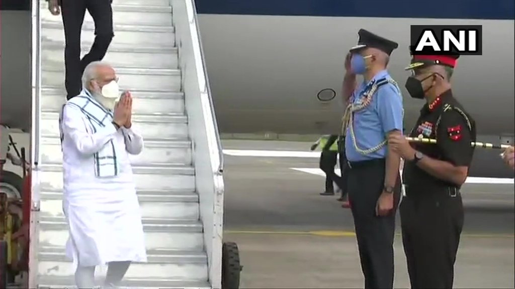 PM @narendramodi visits #Pune after marathon meetings in Ahmd & Hyd! 3 cities in 1 day, non stop travel without any useless meetings, back to #Delhi!Even Hanuman ji had to roam&search far&wide in order to get the Sanjivni.Modern day Hanuman is on his mission to get the Sanjivni! https://t.co/qPv5Ej0an4