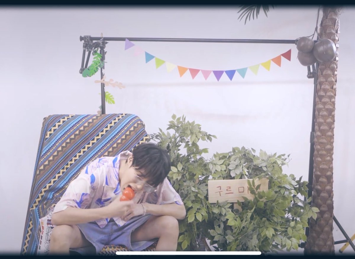 sungwoon_dari's tweet photo. OUR KING, PLEASE FLAUNT YOUR BEAUTIFUL LEGS MORE
#HASUNGWOON
#하성운 https://t.co/taSs9ZMVvA