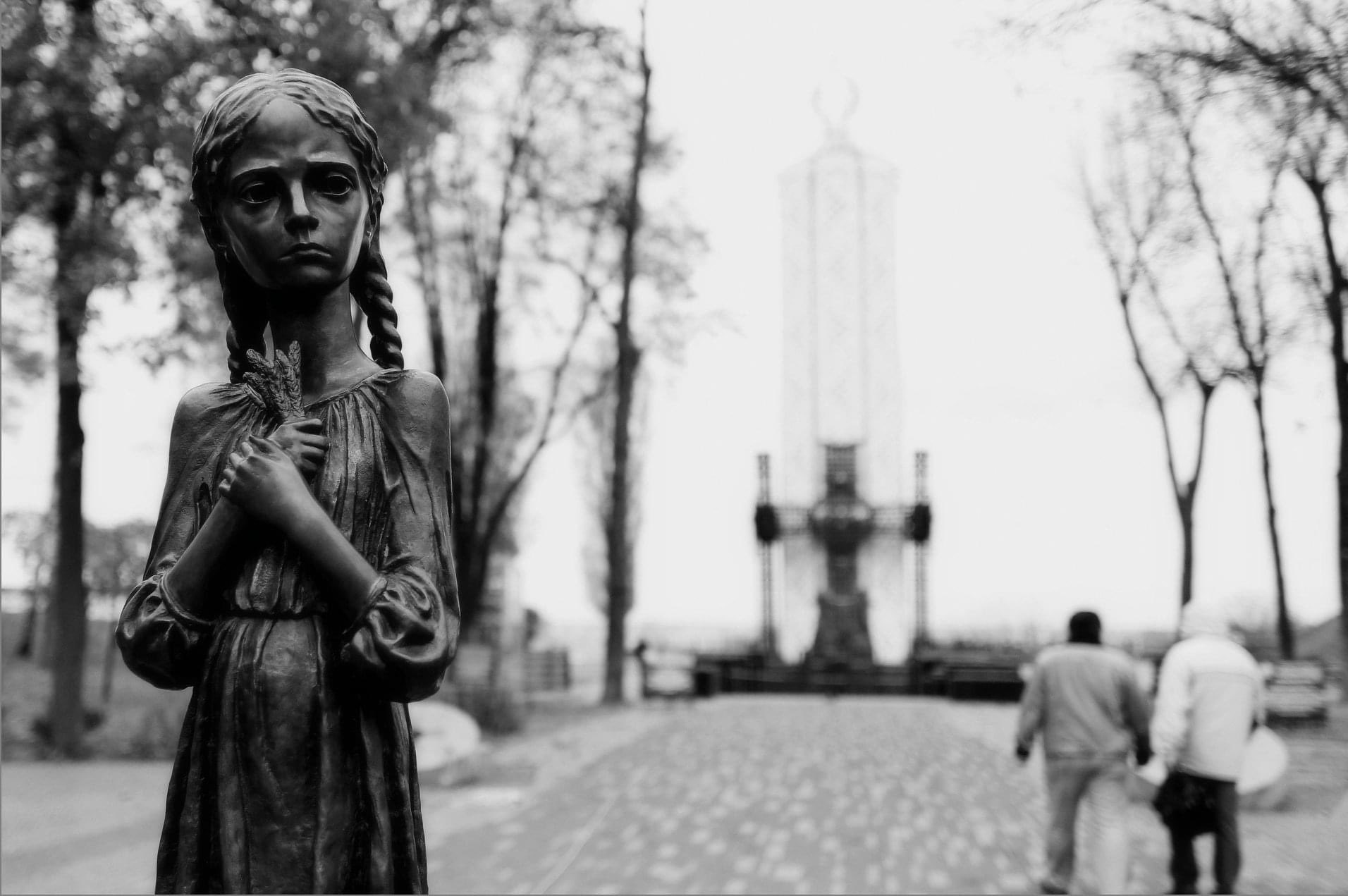 Dmytro Kuleba on Twitter: "We will never forget & never forgive the # Holodomor, Stalin's 1932-1933 genocide killing millions of Ukrainians. For  their entire lives, our elders couldn't leave a crumb on the