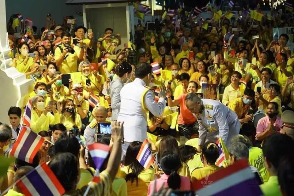 momgps3's tweet photo. รักกันไว้เถิดเราเกิดร่วมแดนไทย จะเกิดภาคไหนก็คนไทยด้วยกัน #รักชาติรักพี่น้องร่วมชาติ https://t.co/ErDjRU4jfv