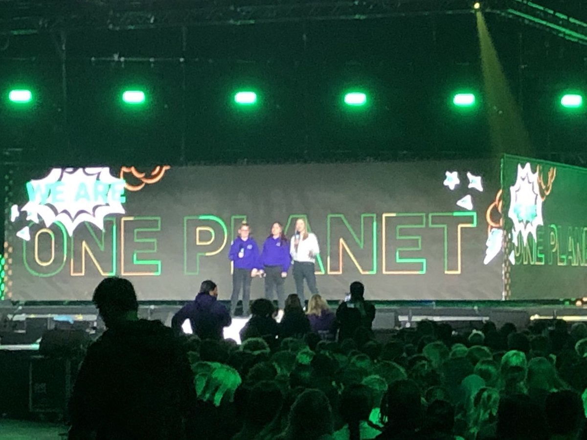 3/3 What an experience that was  #PlasticPolution ... the move is 100% for  #Covid reasons as she moves to a school 5 mins from our house and this can be with her friends and not me in school. I love and adore everything about  @LeedsEastWay - THANK YOU for everything X