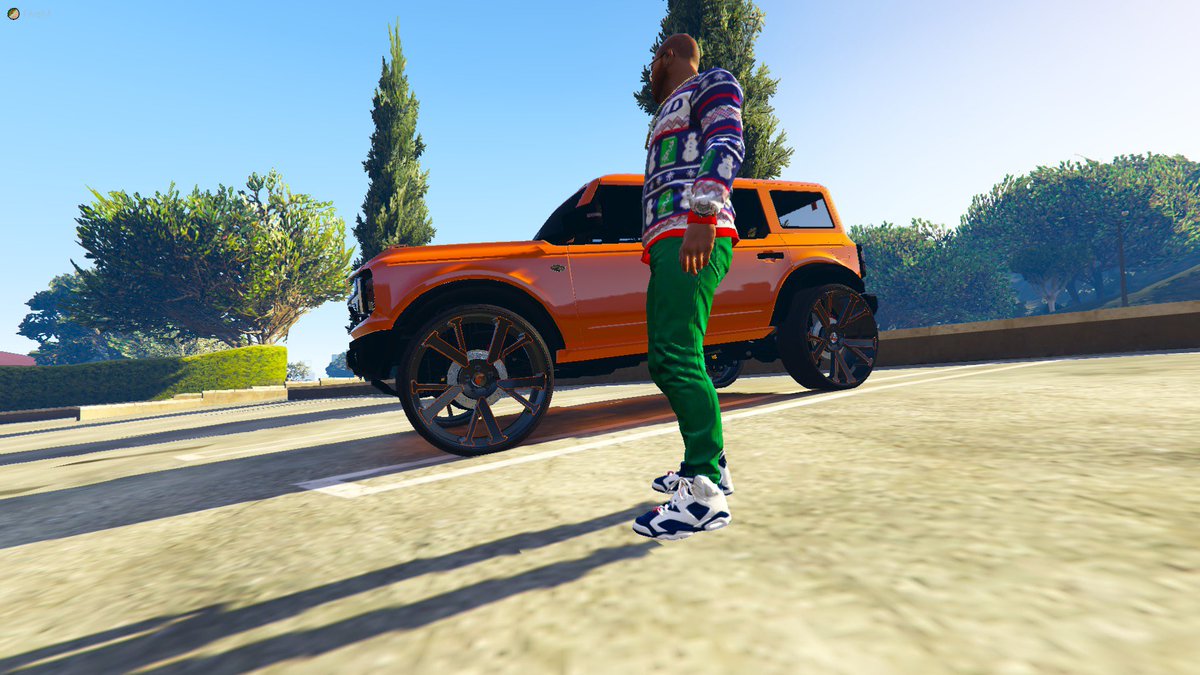 bito7429's tweet photo. VLONE 2021 Ford Bronco Wildtrak 🤯
#flashmodworld #fcegaming #stuntmotorsports  #vlone🤘🏽 https://t.co/nBWeEpyuTK