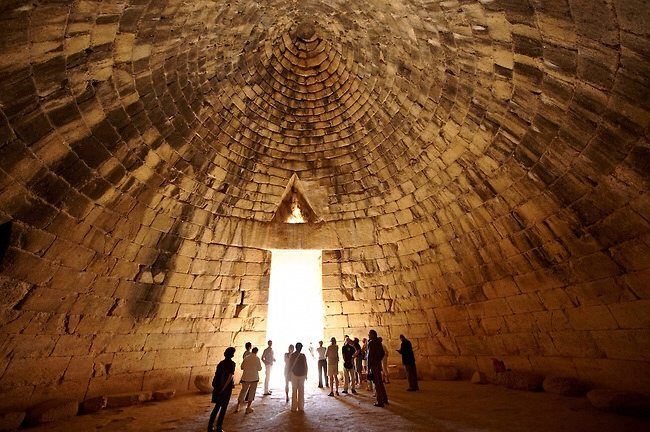 The use of domes goes back at least to the Mycenaeans, who used them in their underground tombs.The Romans had long used them: the Pantheon, built in 128, is 40% wider than Hagia Sophia’s dome (although the building is smaller overall).