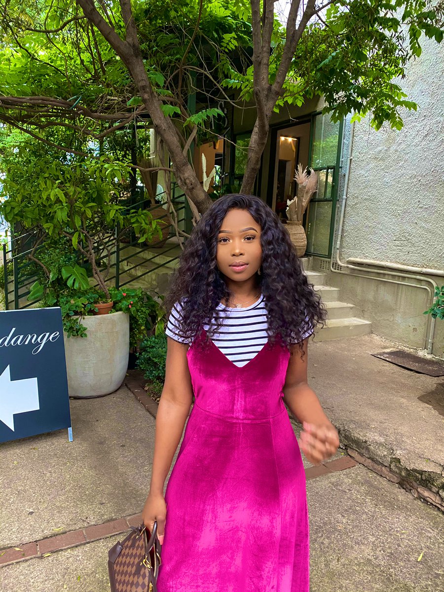 NeoNontso's tweet photo. Lunch bae. ✨ https://t.co/Vt2LXH4hvq