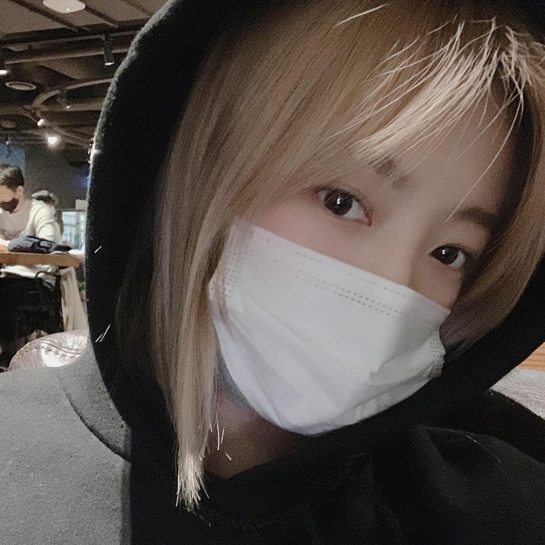 92KNari's tweet photo. 🤪ㅎ헤헤 https://t.co/eX9ku8qPx1